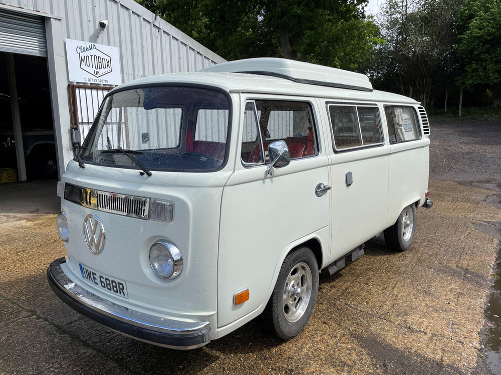 T2 VW Campervan Wedding Hire - Poppy